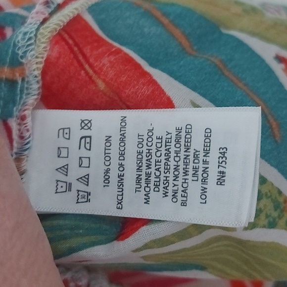 NWT C&C California 100% Cotton Tropical Beachy Resort Embroidered Top Size Large - Picture 7 of 7